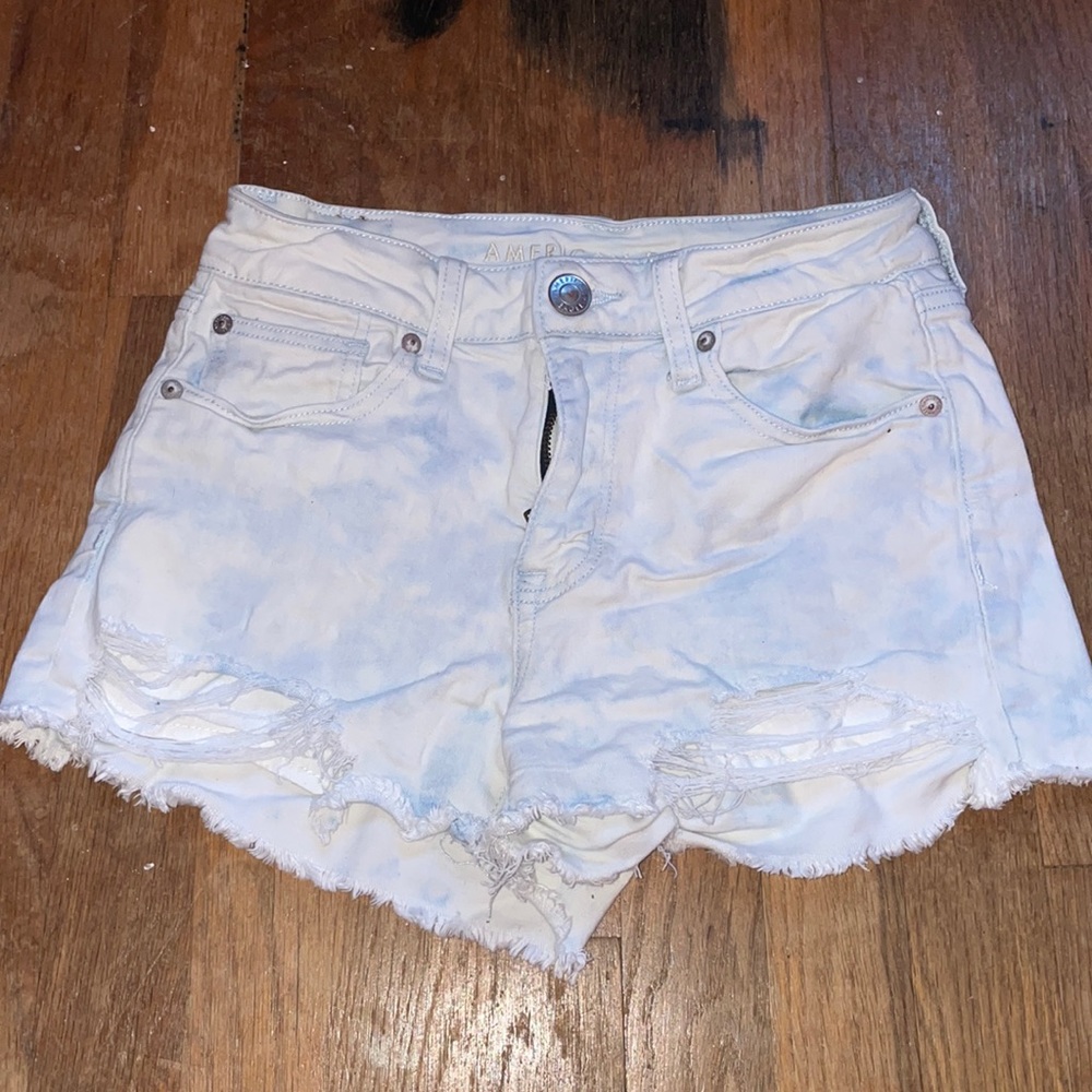 american eagle distressed shorts